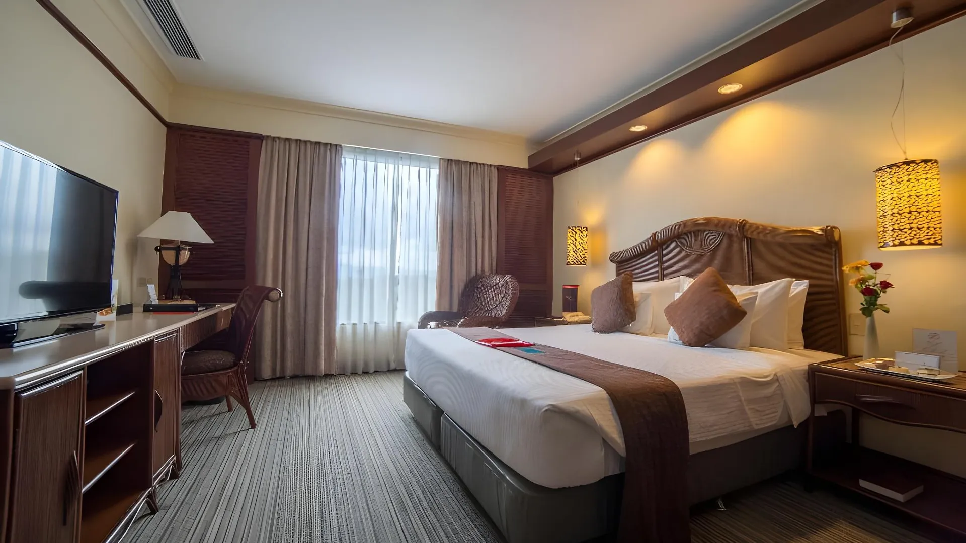 세부 워터프런트 에어포트 호텔 앤 카지노 막탄 4성급 호텔 스위트룸