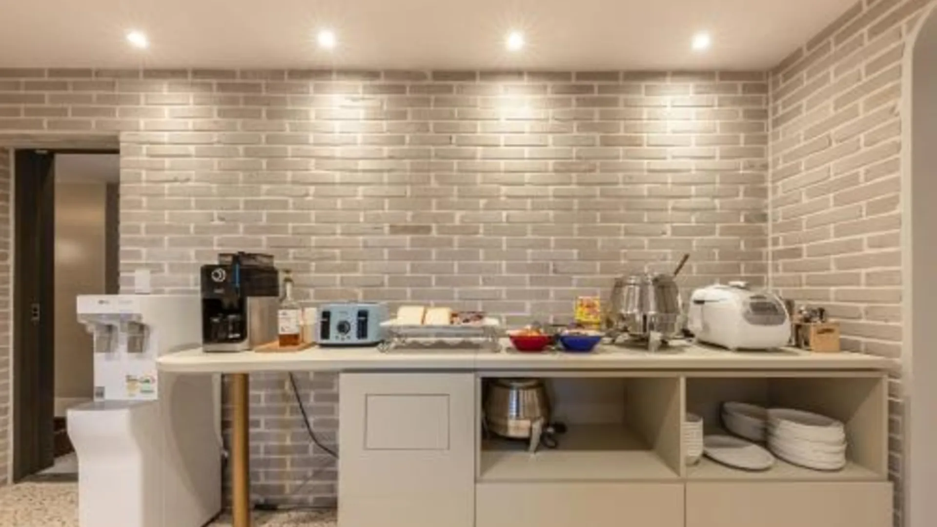 대구 브라운도트 호텔 동촌유원지점 3성급 호텔 로비