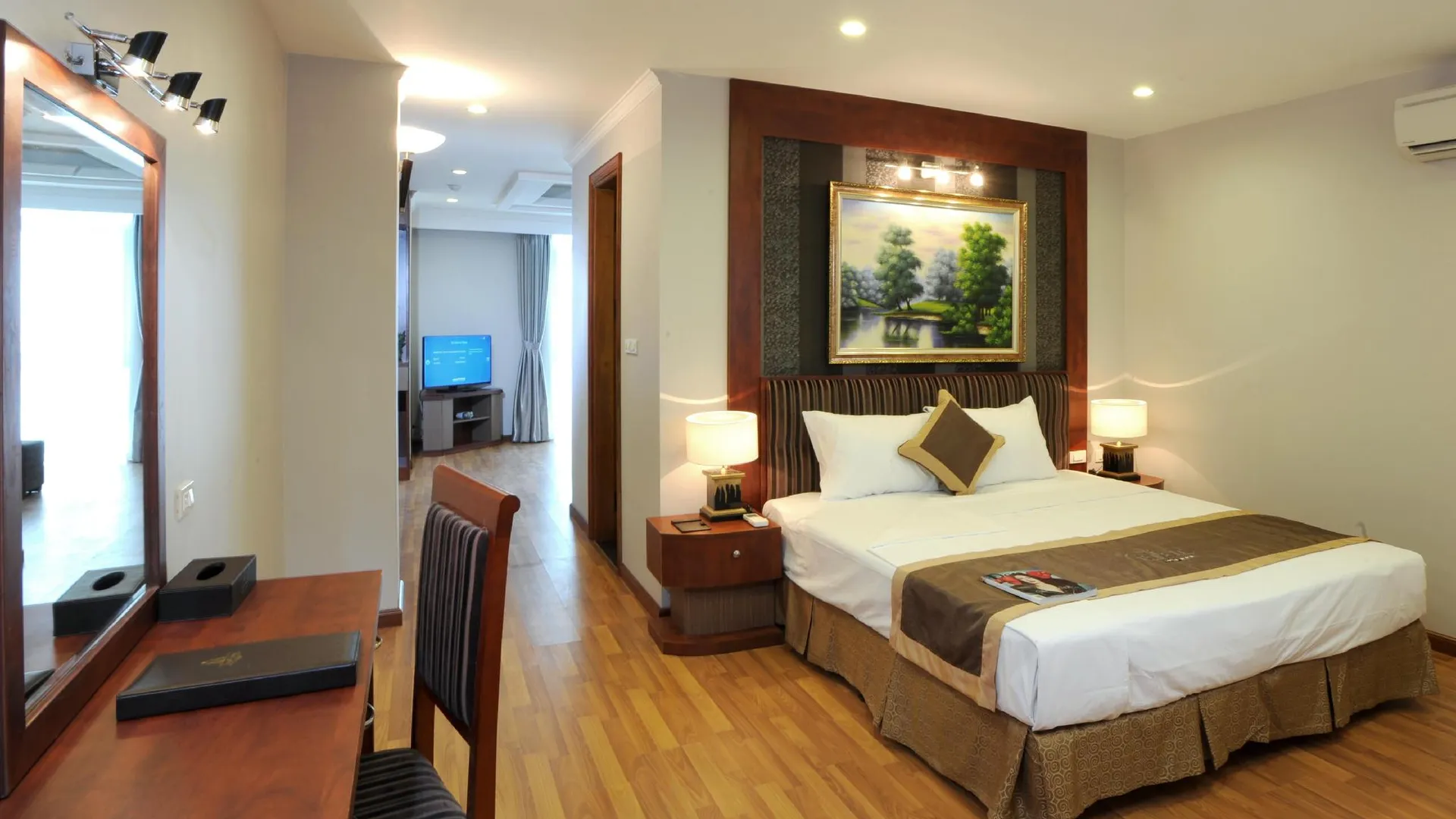 하노이 하노이 갈런트 호텔  3성급 호텔 스위트룸