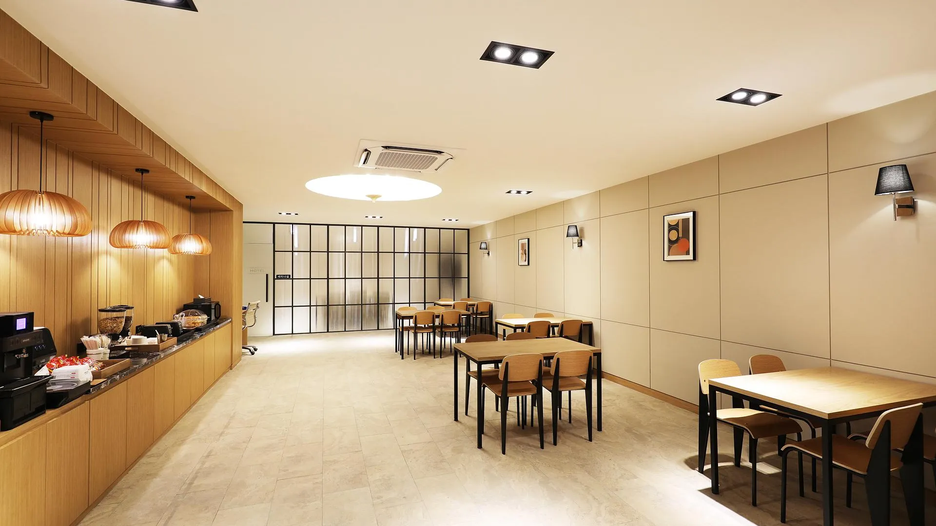 충주 MARI HOTEL 충주점 1성급 호텔 외관