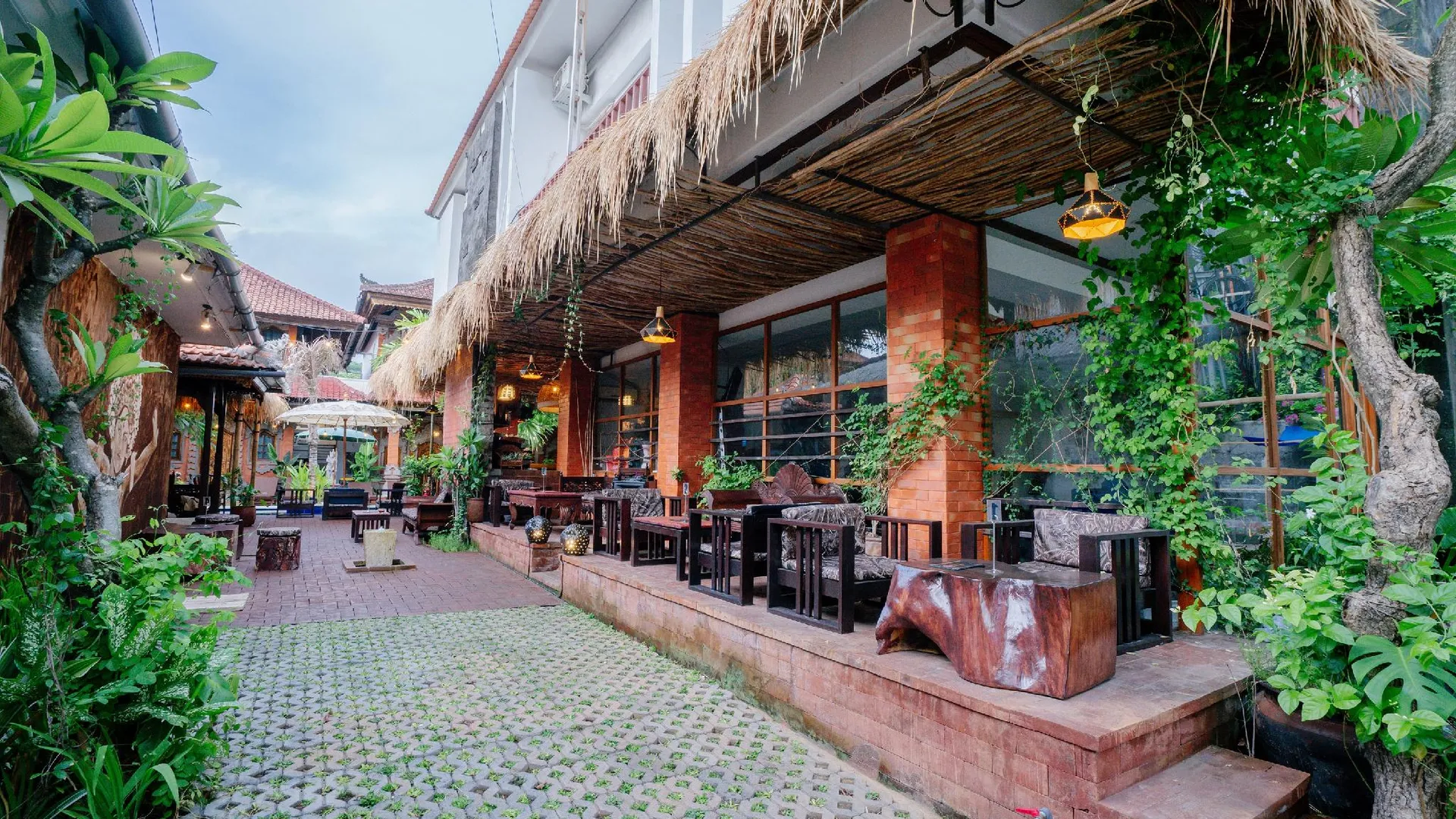 발리 더 사하라 미라지 발리 3성급 호텔 외관