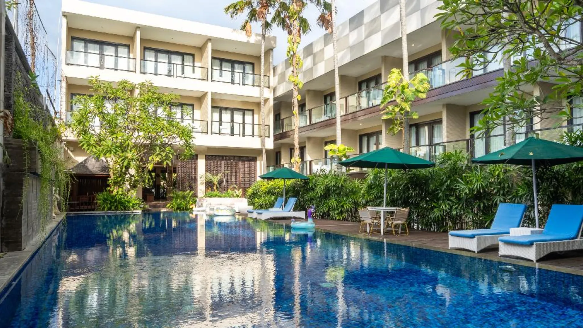 발리 데쿠타 호텔 3성급 호텔 로비