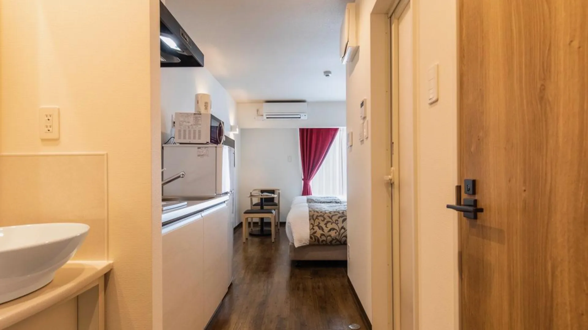 오키나와 본섬 미스터 긴조 인 라이콤 기타나카구스쿠 3성급 호텔 객실