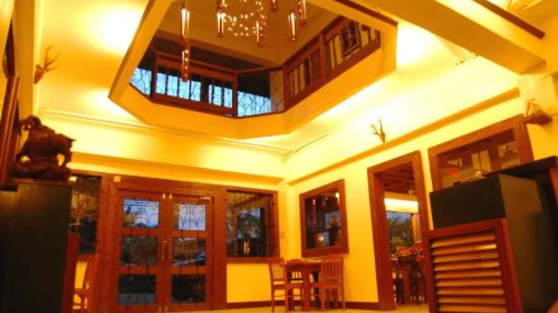 세부 센트로 막탄 스위트 1성급 호텔 로비