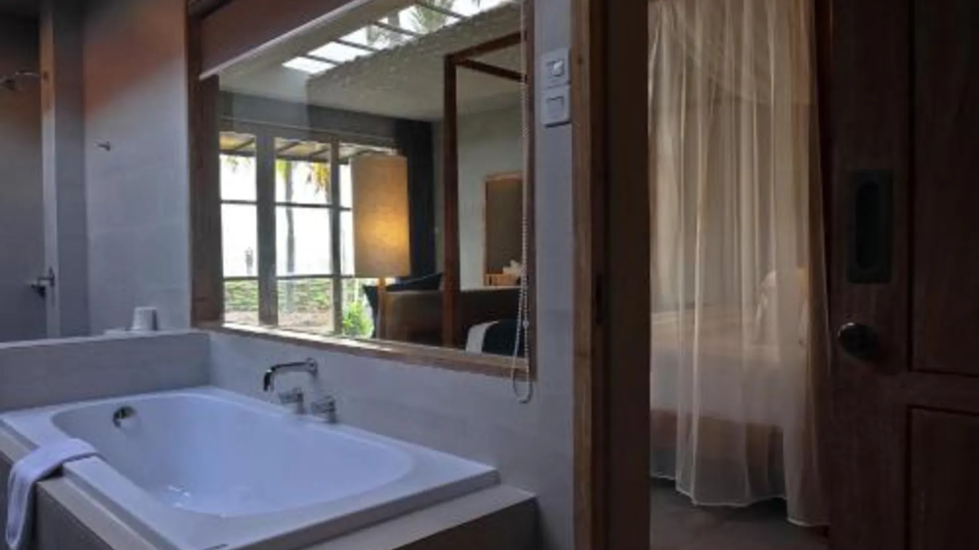 발리 우마데위 서프 앤 스위트 4성급 호텔 전망