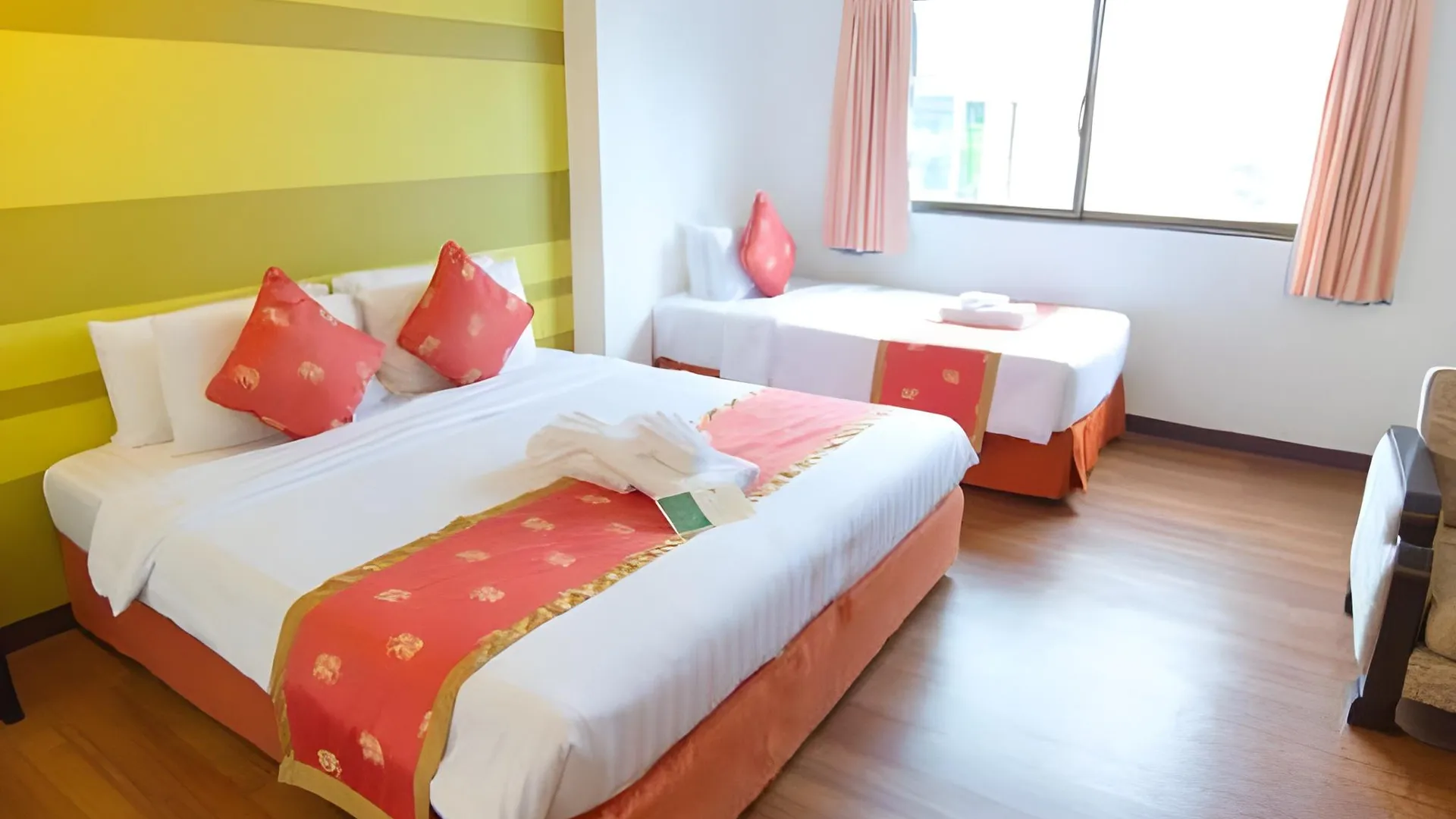 방콕 워라부리 수쿰윗 호텔  3성급 호텔 스위트룸