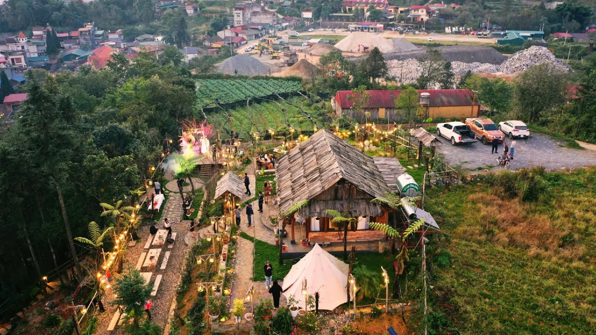 사파 사빠 도심의  (25m², 침실 1개, 프라이빗 욕실 1개) 4성급 게스트하우스 수영장