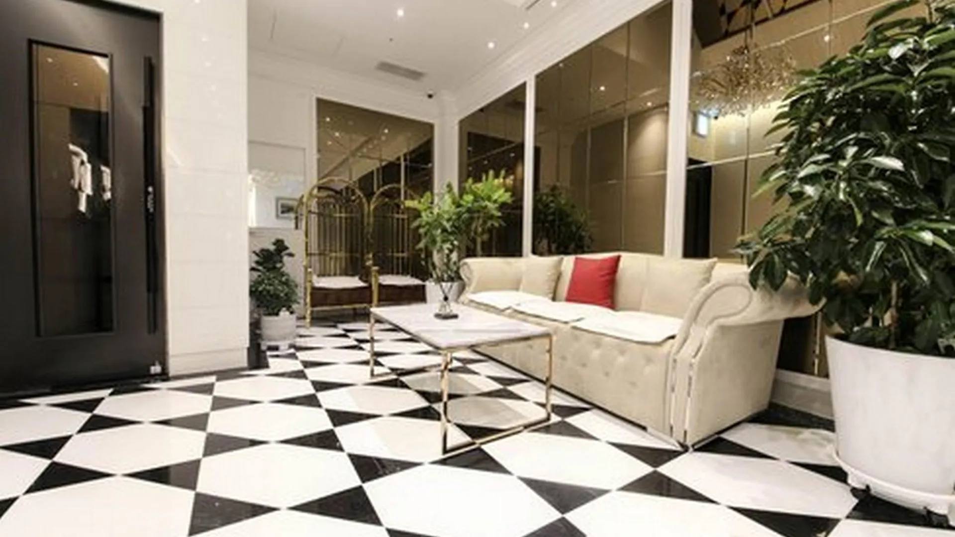 서울 건대 K 월드 호텔 2성급 호텔 로비