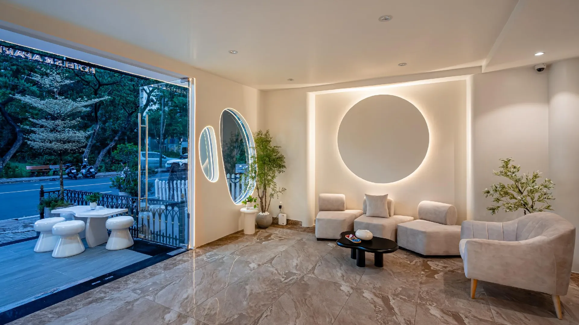 호치민 더 로얄 힐링 - 푸미흥 2성급 호텔 외관