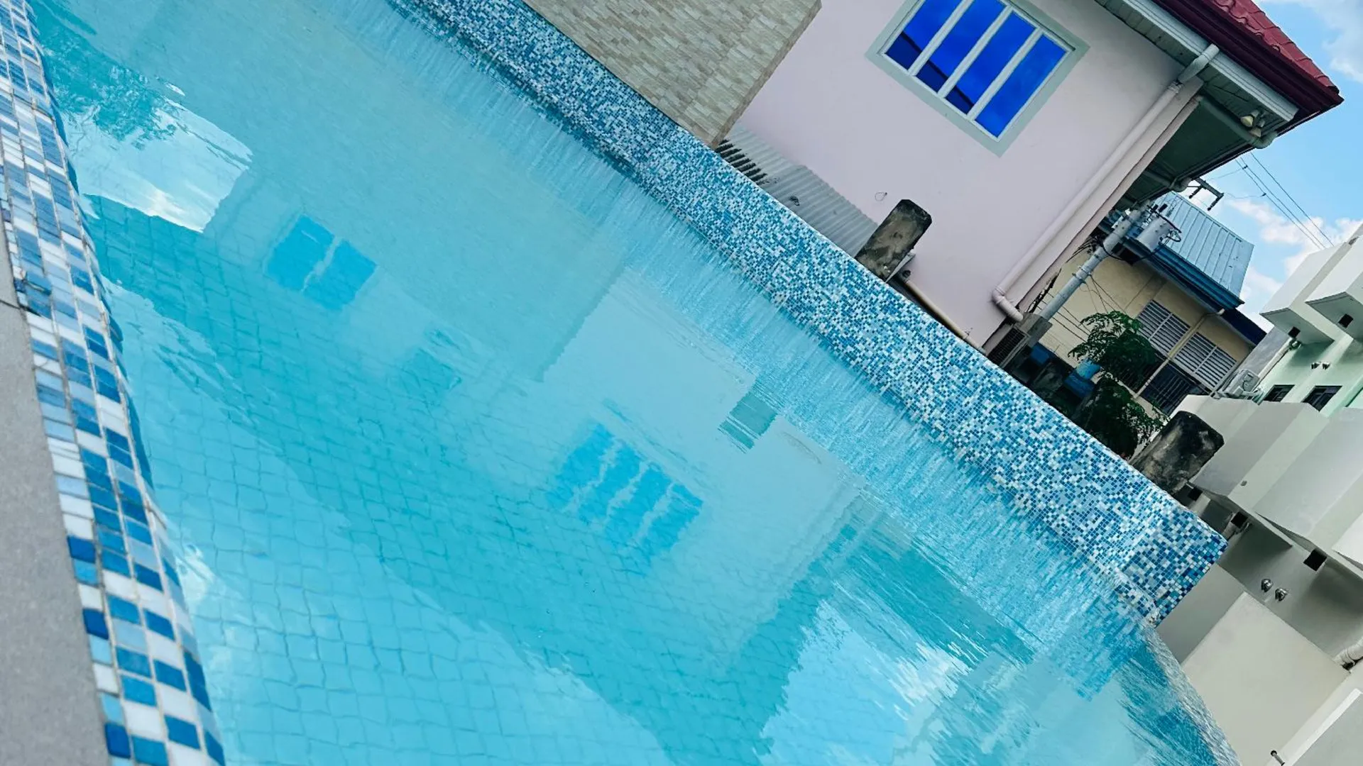 세부 밍글라닐라의 프라이빗 하우스 (m², 침실 1개, 프라이빗 욕실 1개) 2성급 싱글룸 수영장