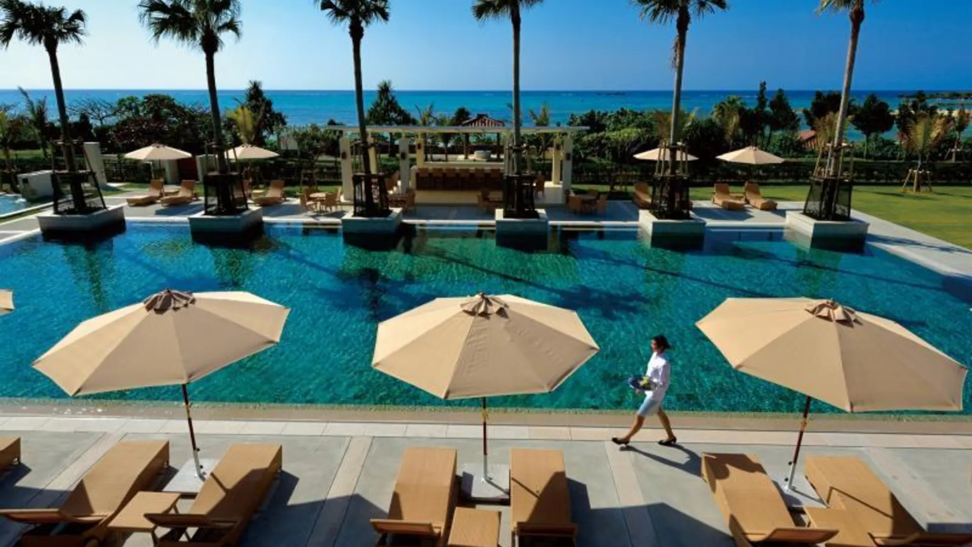 오키나와 본섬 더 우자 테라스 비치 클럽 빌라 5성급 호텔 객실