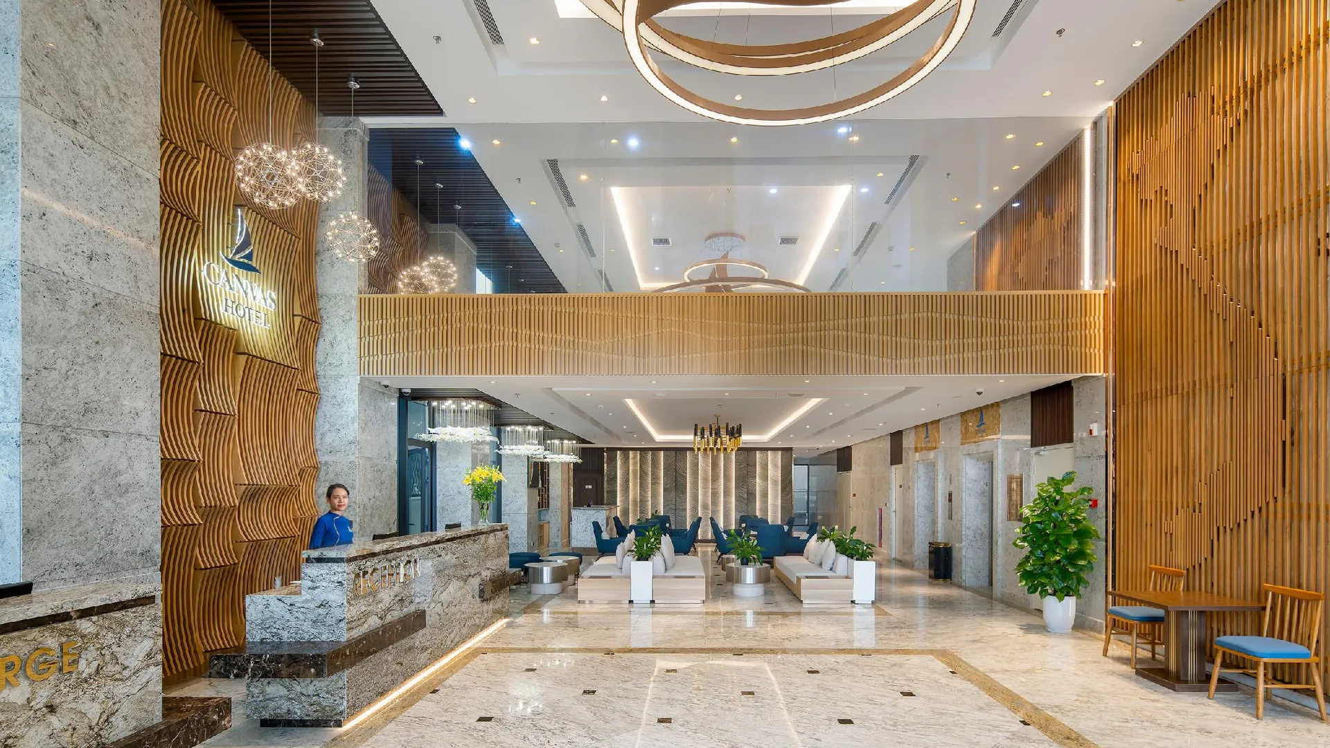 다낭 캔버스 다낭 비치 호텔 4성급 호텔 로비