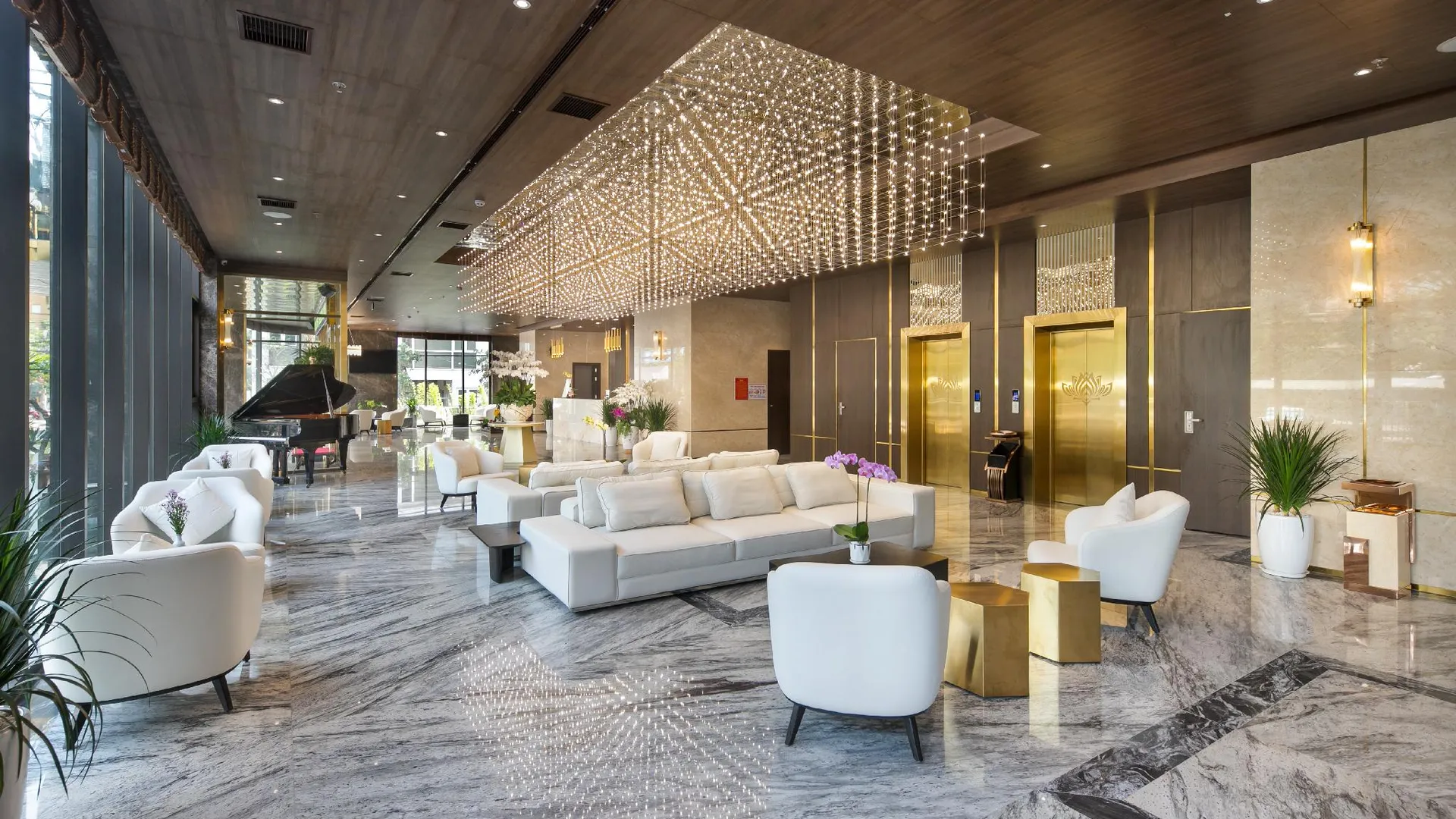 다낭 골든 로터스 그랜드 다낭 4성급 호텔 로비