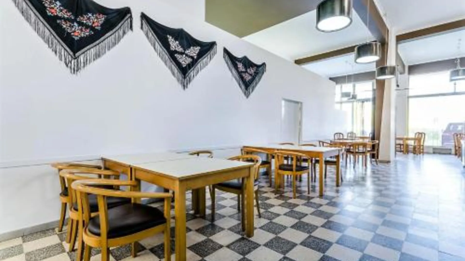 아마 도라 레지덴시알 자르징 다 아마도라 2성급 호텔 수영장