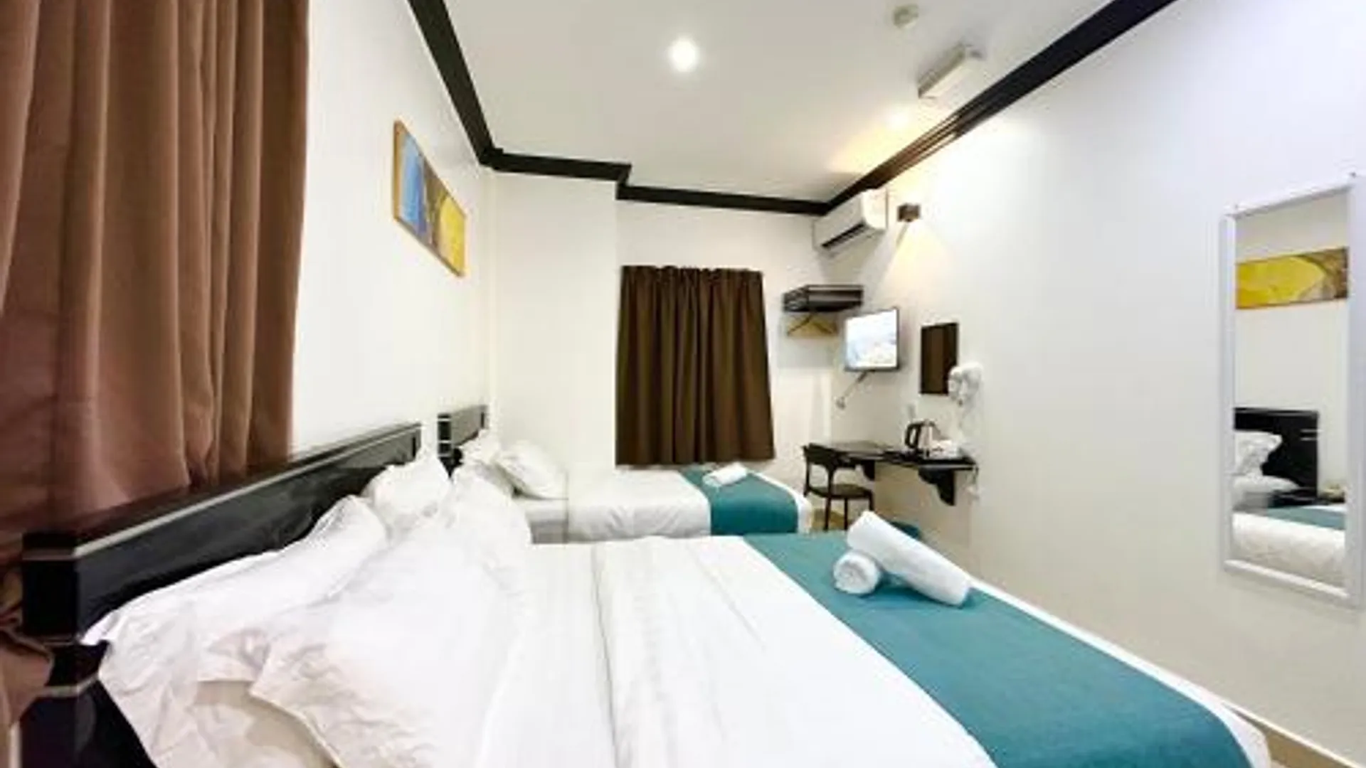 코타키나발루 호텔 투어리스트 시티 센터 바이 핫스팟 에센셜 1성급 호텔 스위트룸