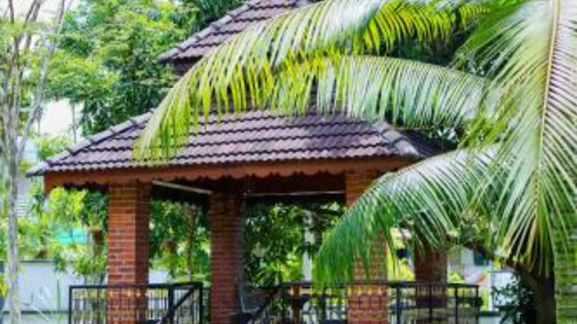 이포 DAWA Brickhouse - Balinese Guesthouse in Thompson Ipoh by Ryokan Management 호텔 객실