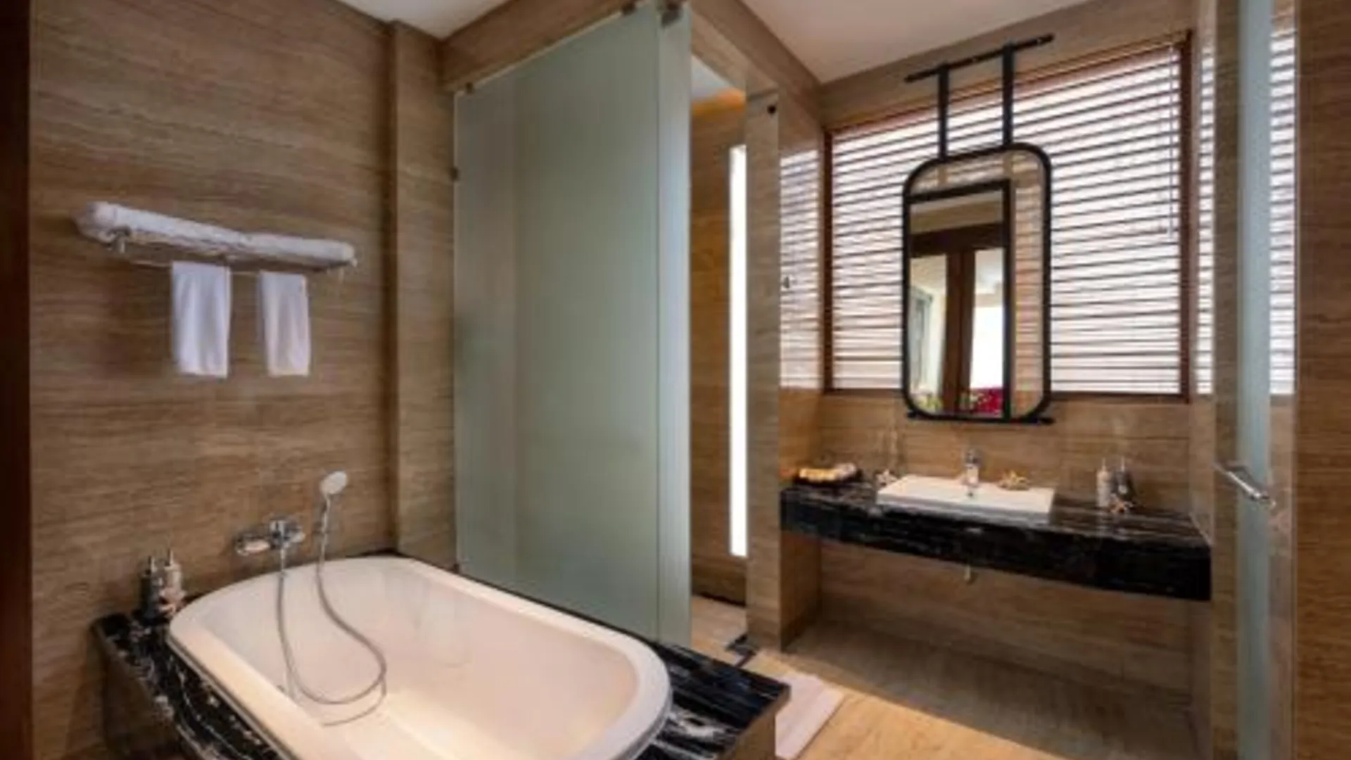 발리 모코 스위트 바투벨리그 4성급 호텔 외관