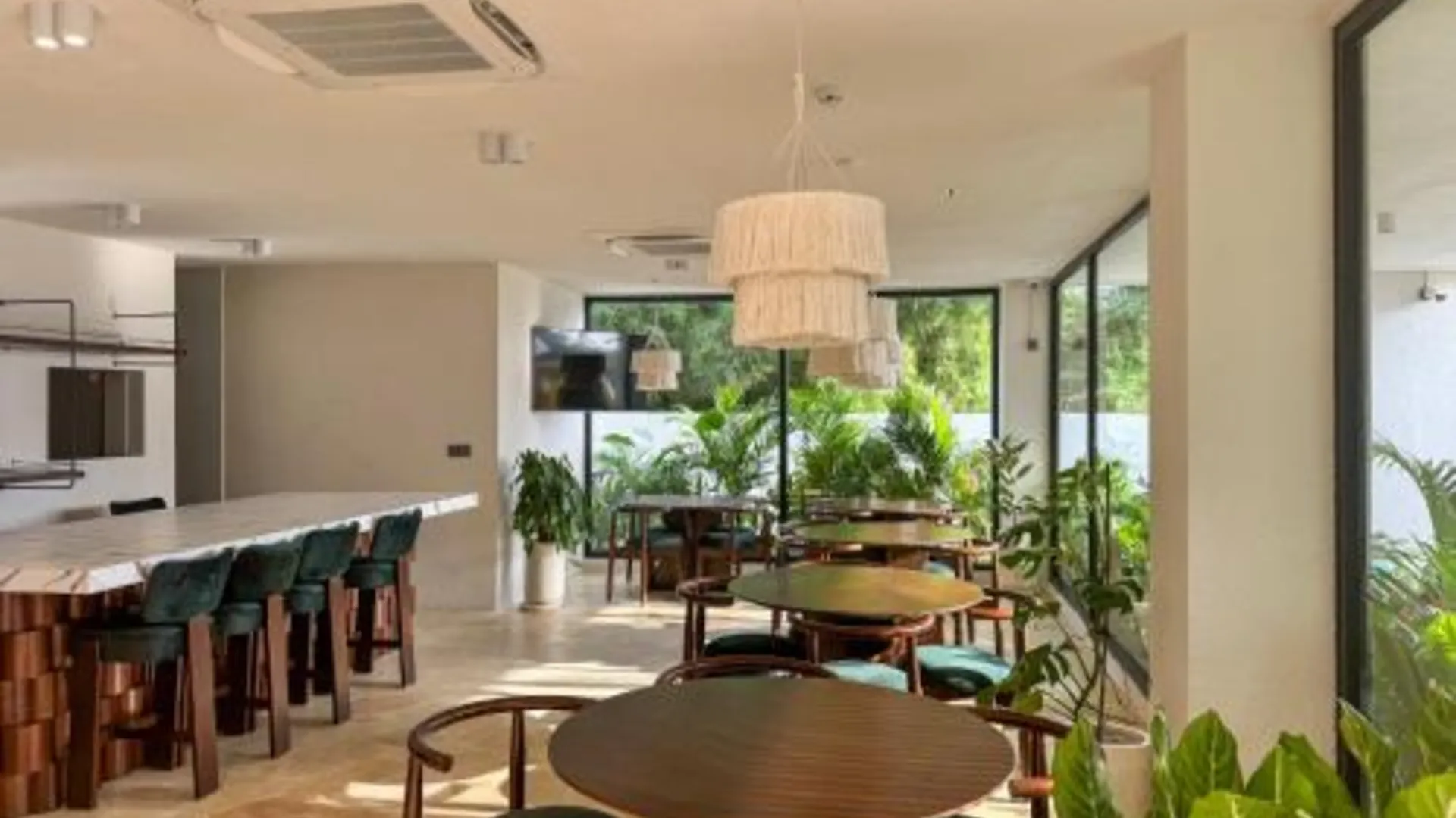 발리 써니 뮤즈 바이 베러플레이스 5성급 호텔 레스토랑