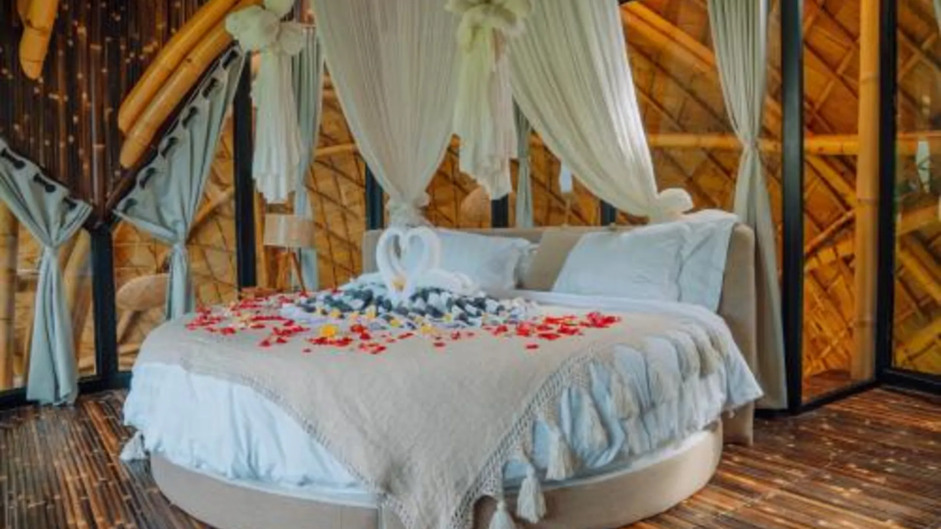 발리 Astha Bamboo House 4성급 호텔 스위트룸