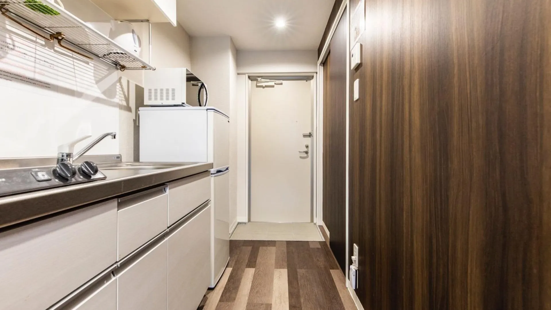 오키나와 본섬 미스터긴조 인 마에하라 2성급 호텔 외관