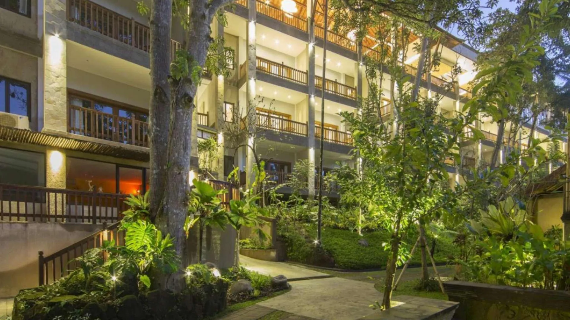 발리 더 로카 우붓 리조트 빌라 앤 스파 5성급 호텔 외관