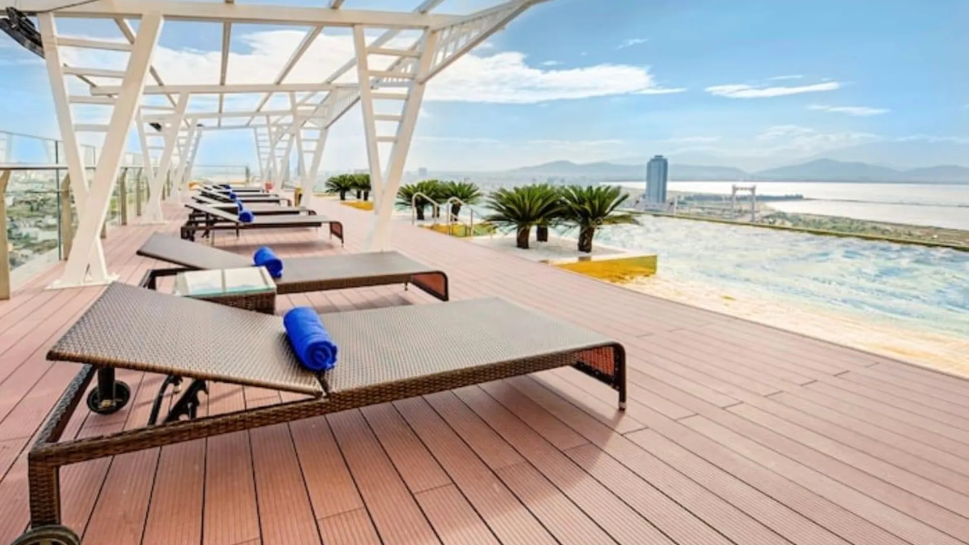 다낭 Phước Mỹ의 프라이빗 하우스 (34m², 침실 1개, 프라이빗 욕실 1개) 4성급 싱글룸 로비