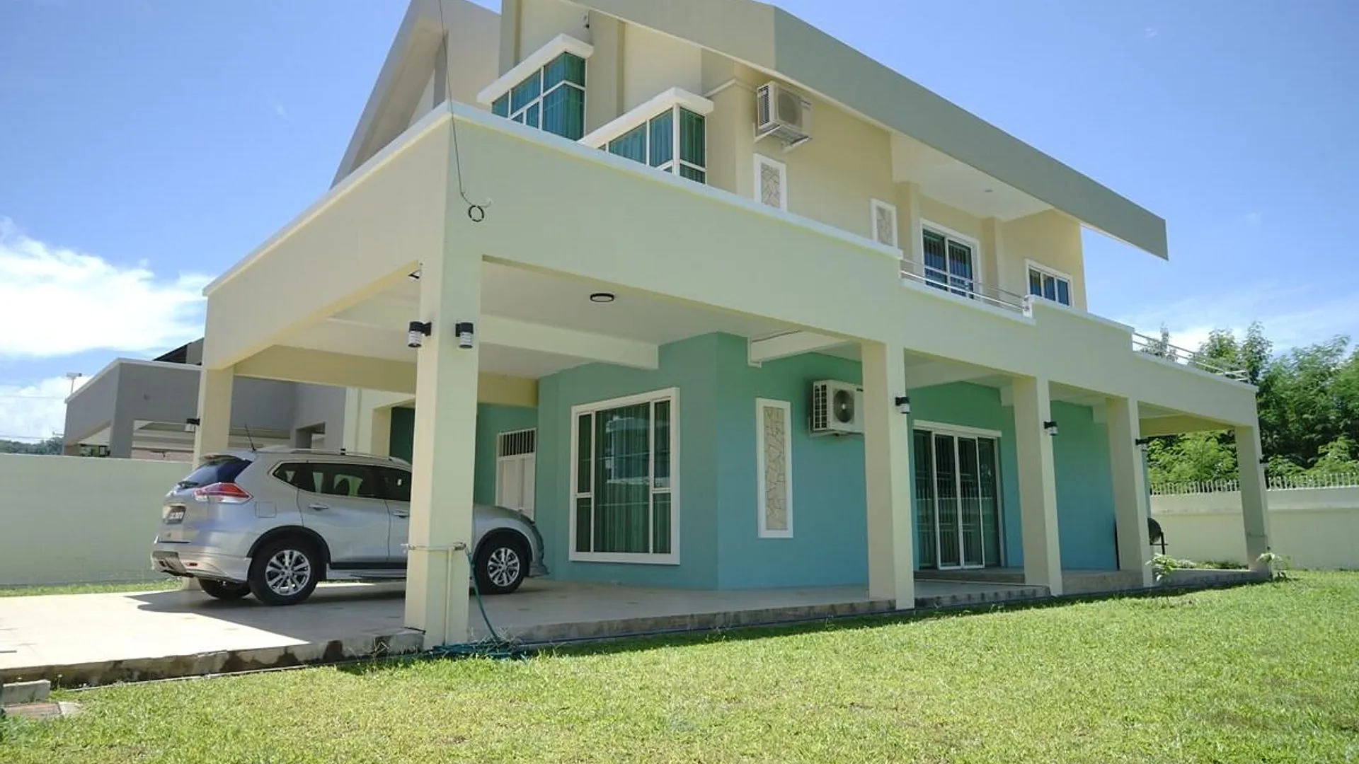 코타키나발루 중심 업무 지구 (CBD)의 프라이빗 하우스 (100m², 침실 6개, 프라이빗 욕실 4개) 2성급 싱글룸 객실