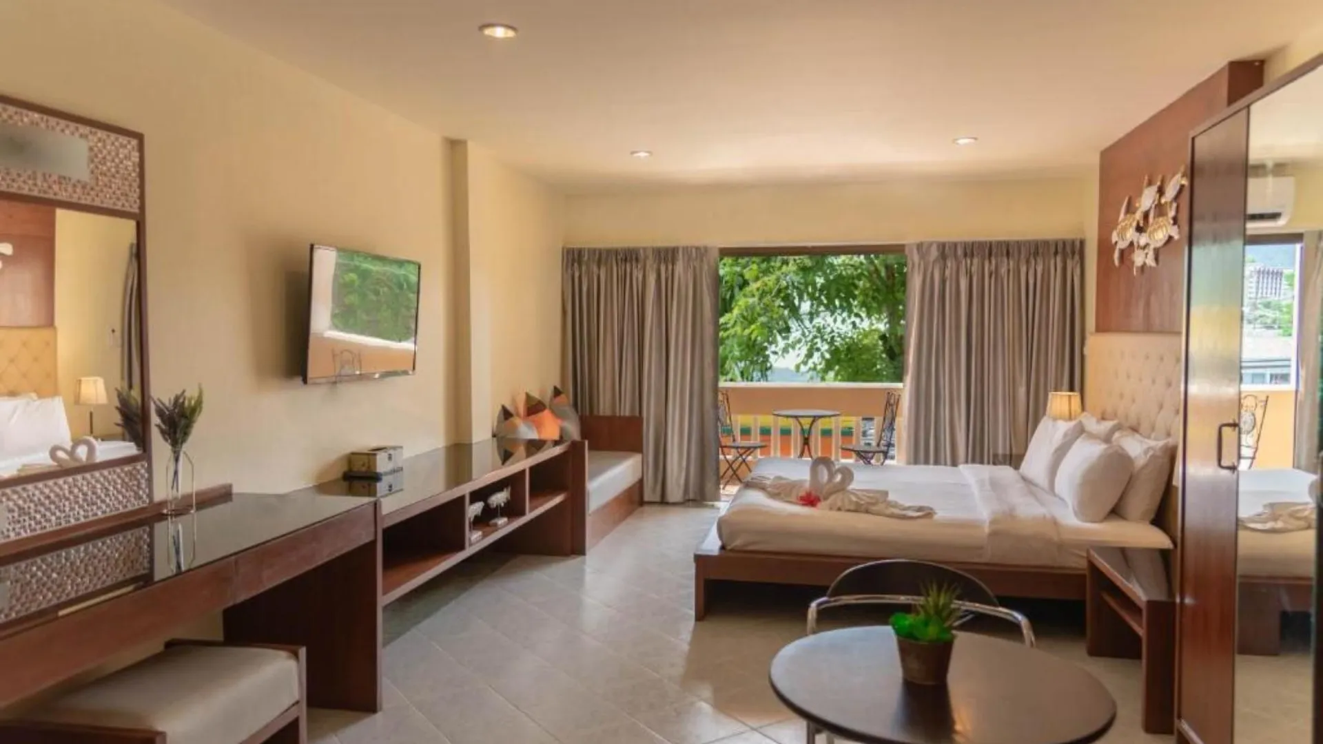 푸켓 파크 38 호텔 3성급 호텔 스위트룸