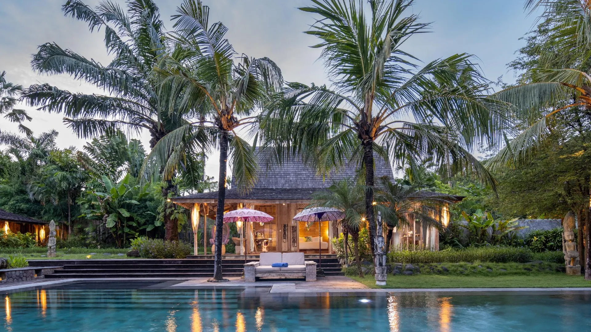 발리 블루 카르마 빌리지 5성급 호텔 로비