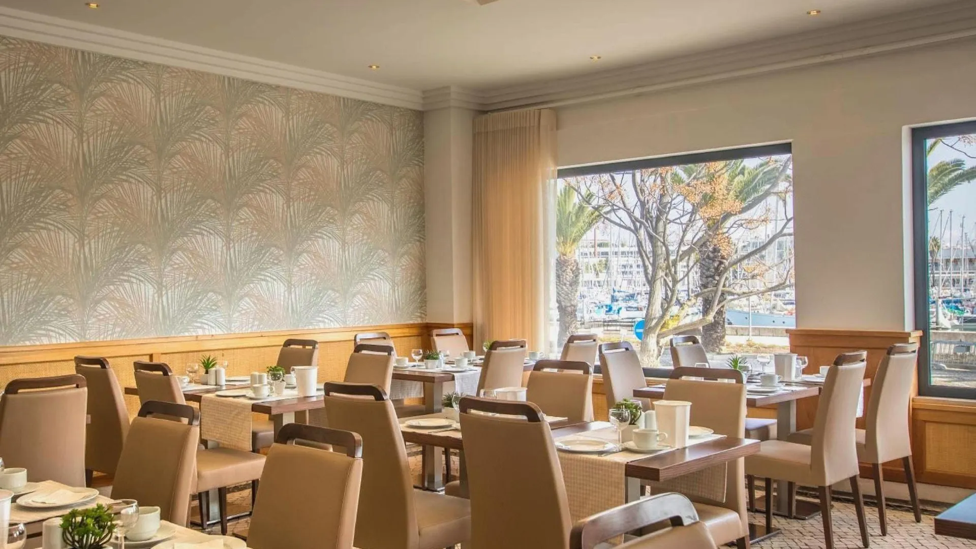 라고스 호텔 마리나 리우 4성급 호텔 레스토랑