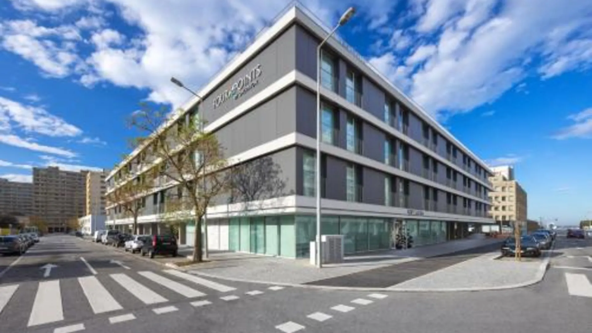 포르투 포 포인츠 바이 쉐라톤 마토지뇨스 4성급 호텔 외관