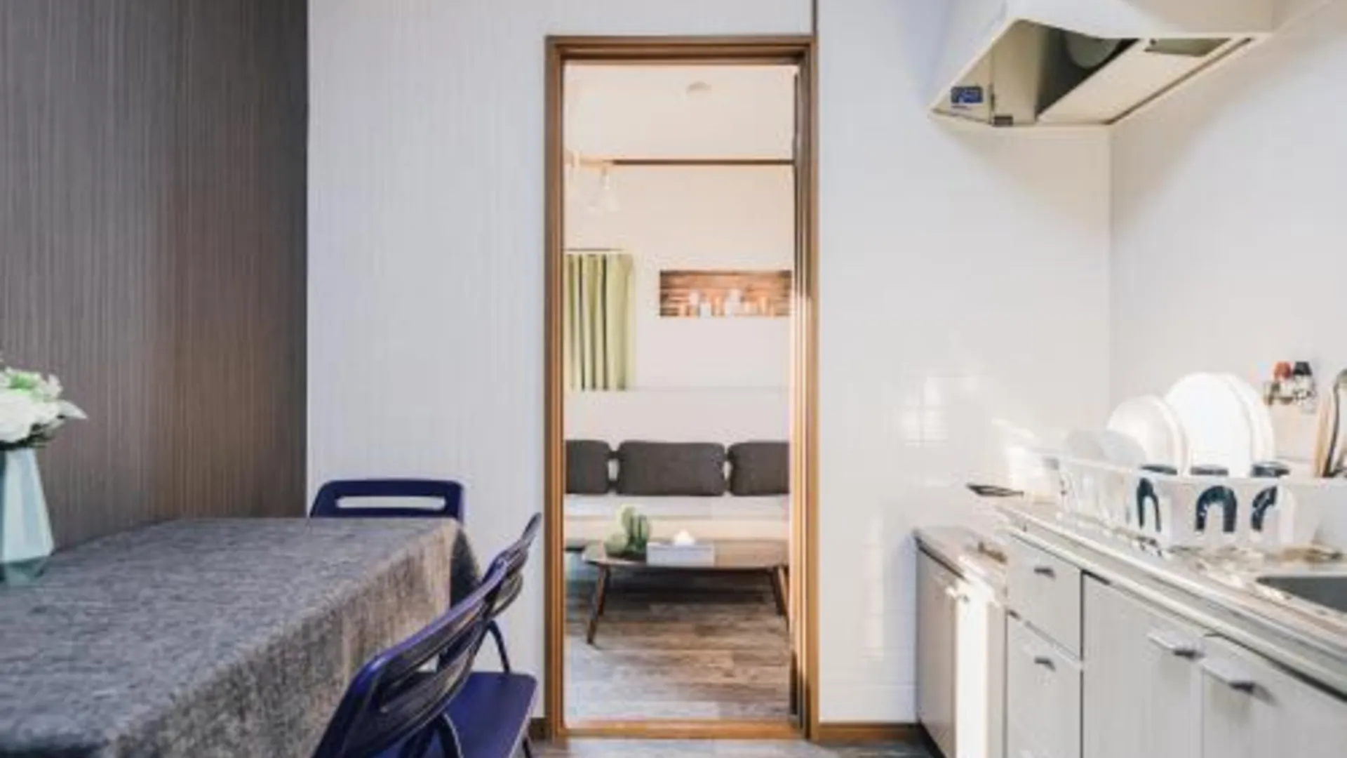 오사카 리버티 팰리스 아파트먼트 4성급 게스트하우스 레스토랑