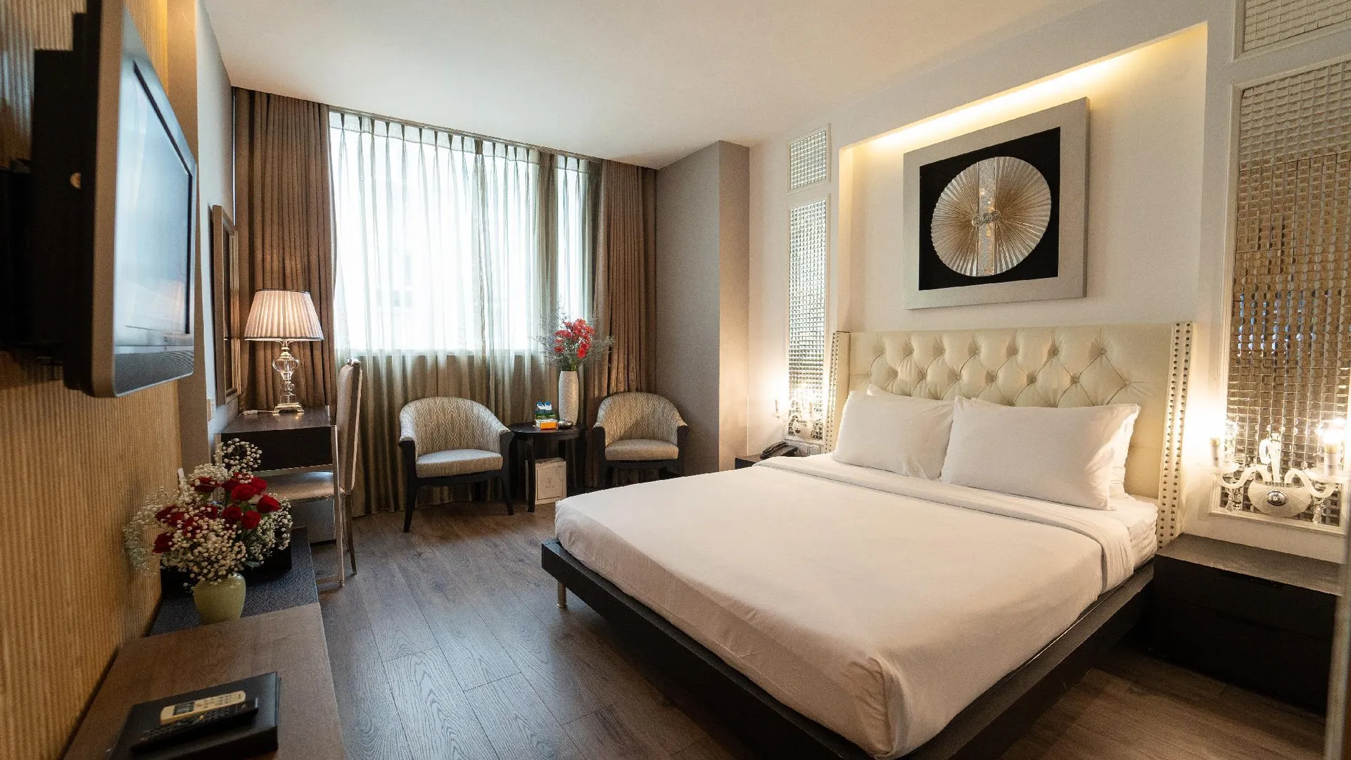 호치민 더 화이트 호텔 8A 타이 반 룽 3성급 호텔 스위트룸