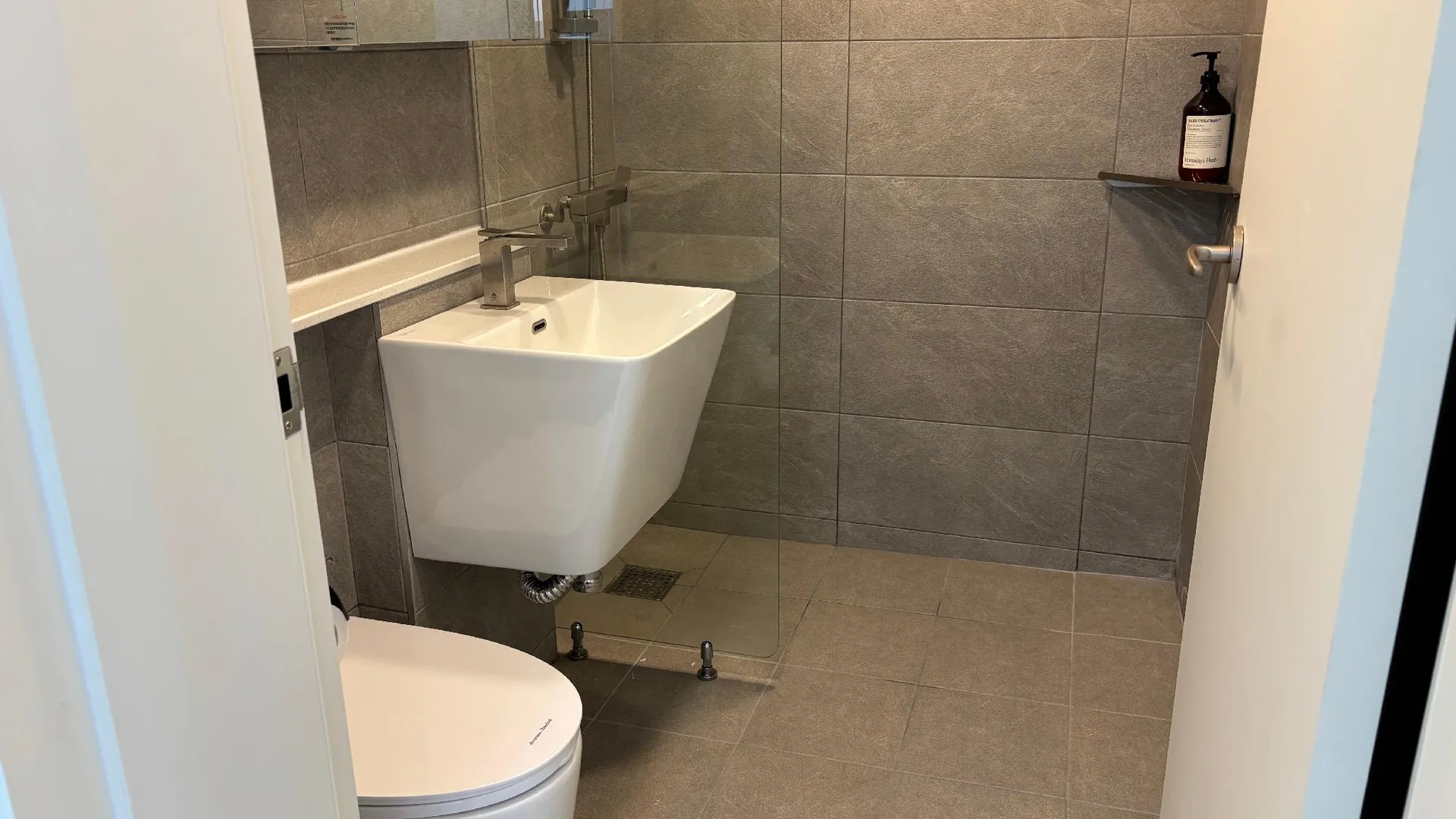 서울 서울역의 프라이빗 하우스 (m², 침실 2개, 프라이빗 욕실 2개) 3성급 게스트하우스 레스토랑