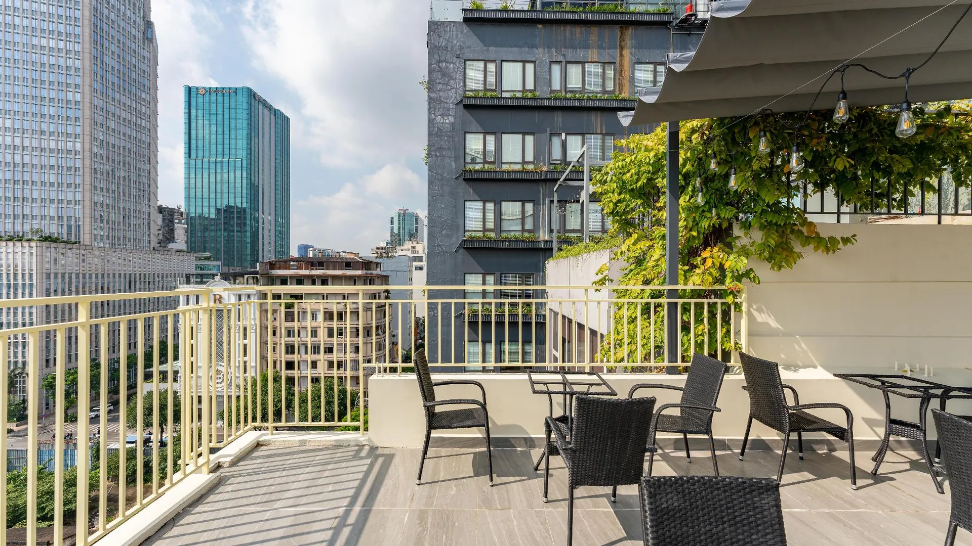 호치민 에도야 호텔 동 코이 3성급 호텔 스위트룸