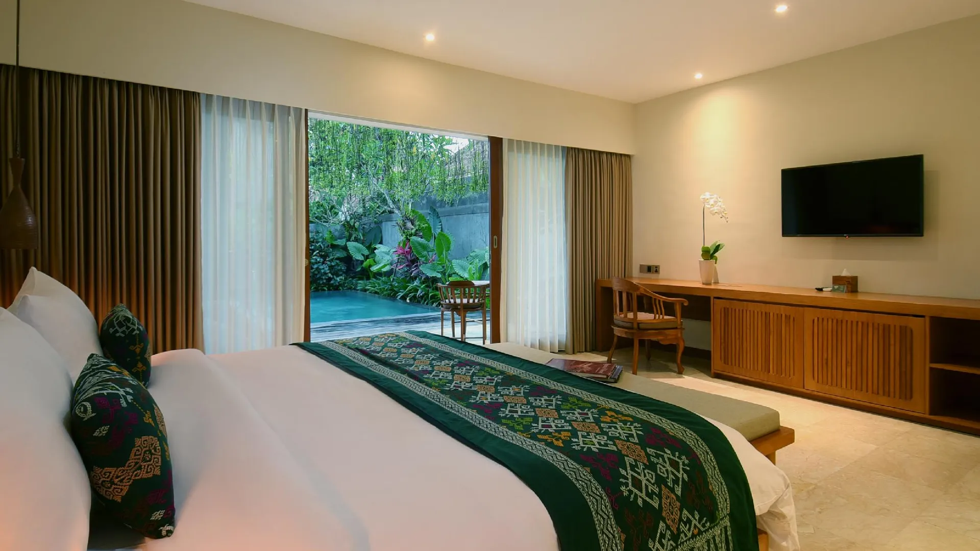 발리 JAPA 스위트 앤 빌라 5성급 호텔 스위트룸