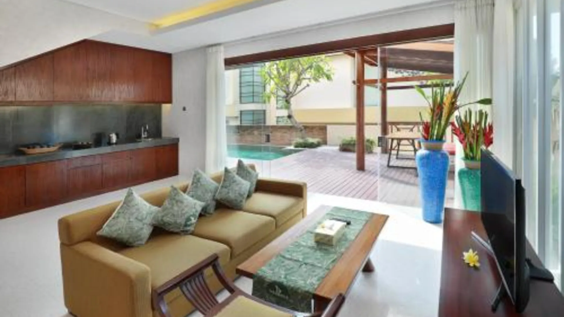 발리 누사 두아의  (200m², 침실 1개, 프라이빗 욕실 1개) 4성급 호텔 외관