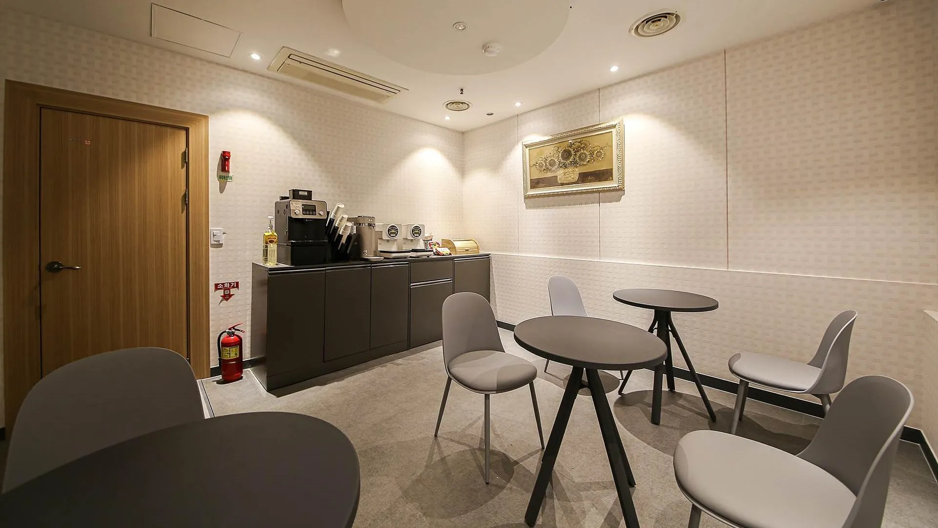 충주 브라운도트 충주시청점 호텔 전망