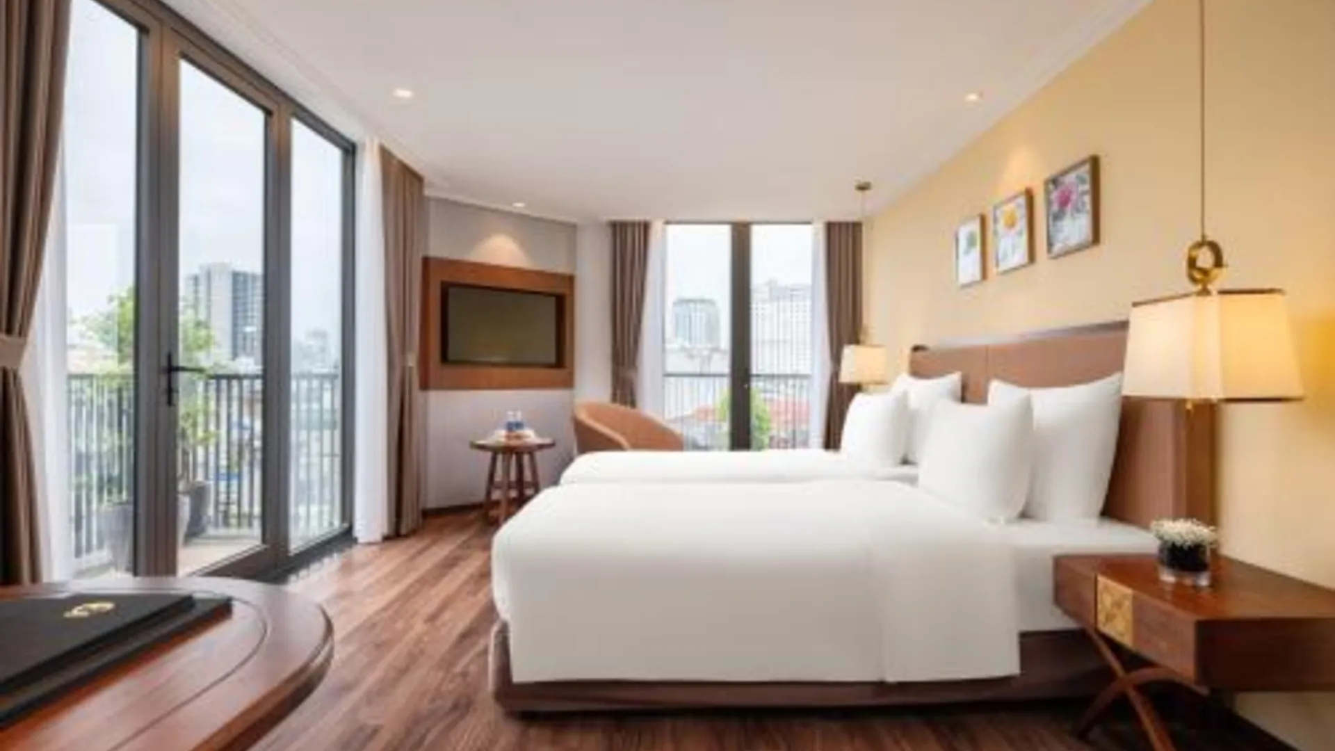 하노이 네스타 호텔 앤 스파 4성급 호텔 스위트룸