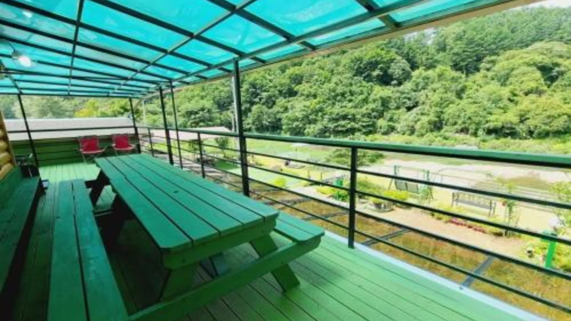 가평 초록정원 계곡 독채 펜션 3성급 게스트하우스 수영장