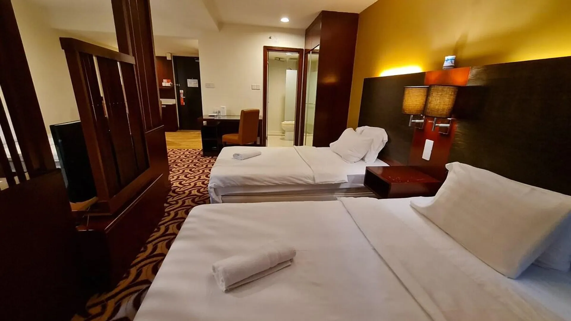 코타키나발루 시티 센터의 프라이빗 하우스 (495m², 침실 1개, 프라이빗 욕실 1개) 2성급 싱글룸 스위트룸