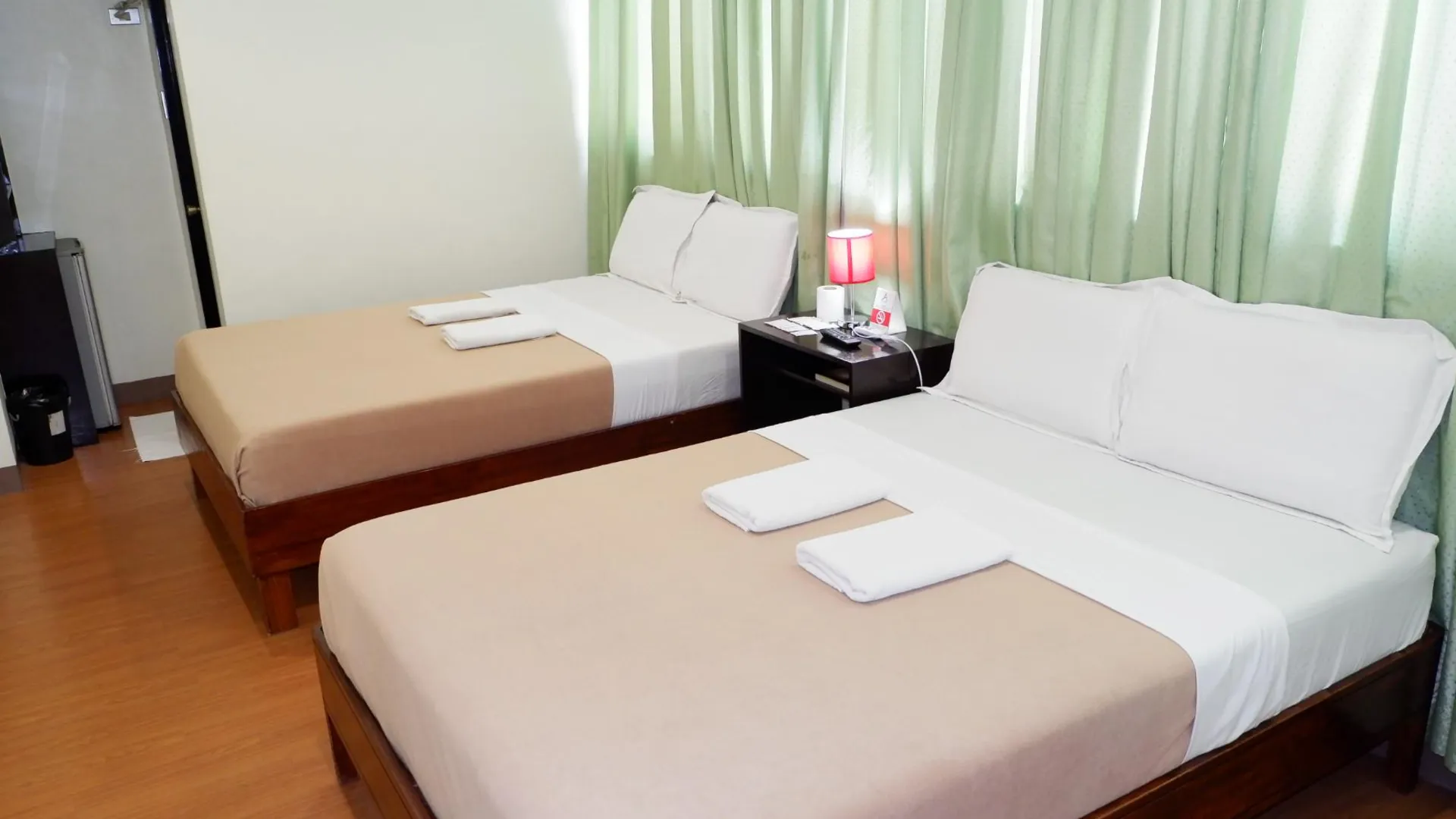 세부 아시아 라이트 하우스 2성급 호텔 스위트룸