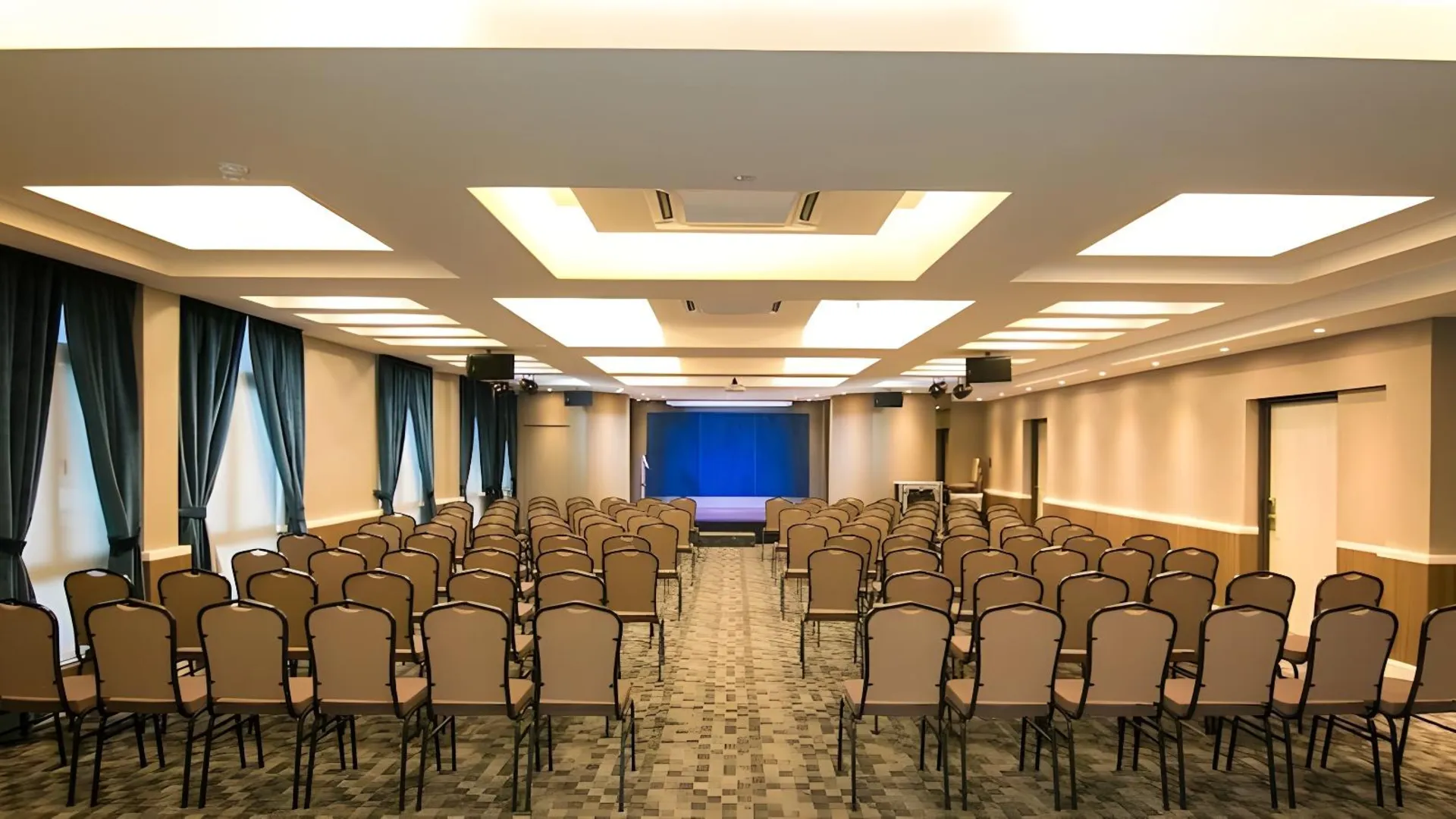 이포 인드라 호텔 - 부티크 스위트 3성급 호텔 스위트룸