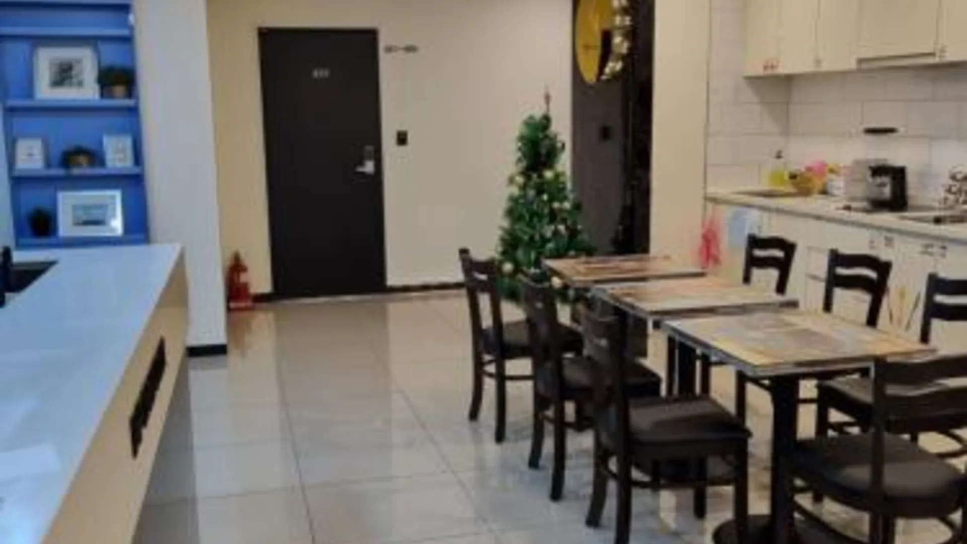 서울 K9 호텔 명동 2성급 호텔 로비