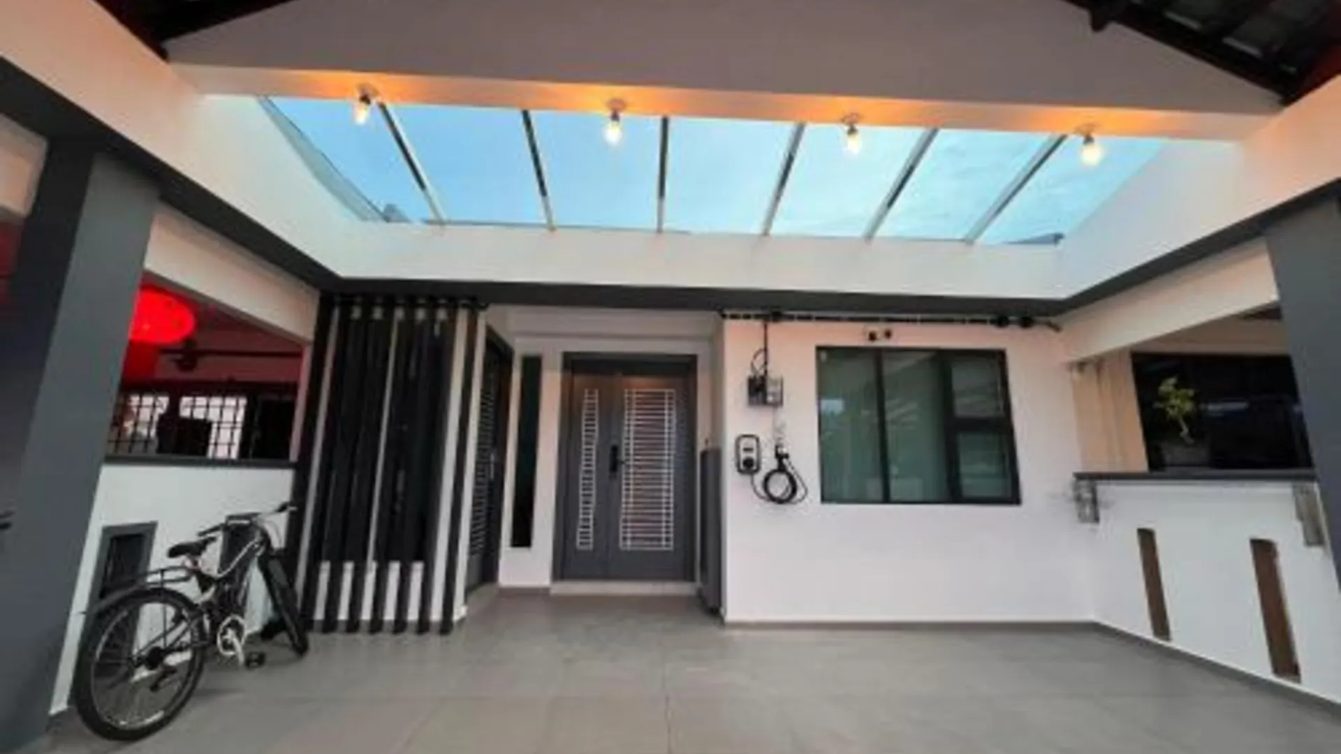 말라카 바투 베렌담의 프라이빗 하우스 (m², 침실 3개, 프라이빗 욕실 3개) 2성급 게스트하우스 외관