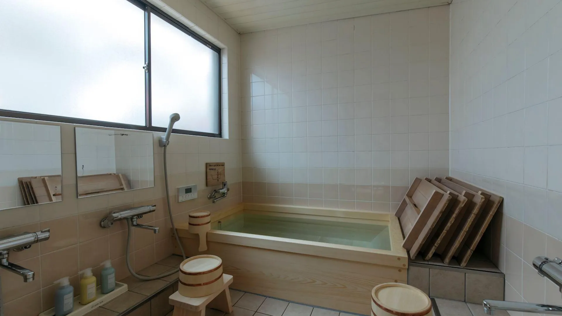 교토 내셔널 임포턴트 컬처럴 료칸 토시하루 4성급 호텔 수영장