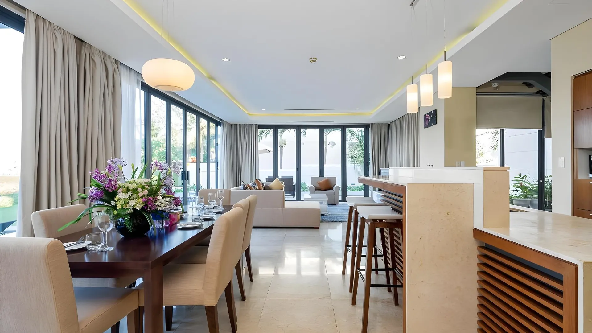 다낭 오션 빌라 리조트 5성급 호텔 외관