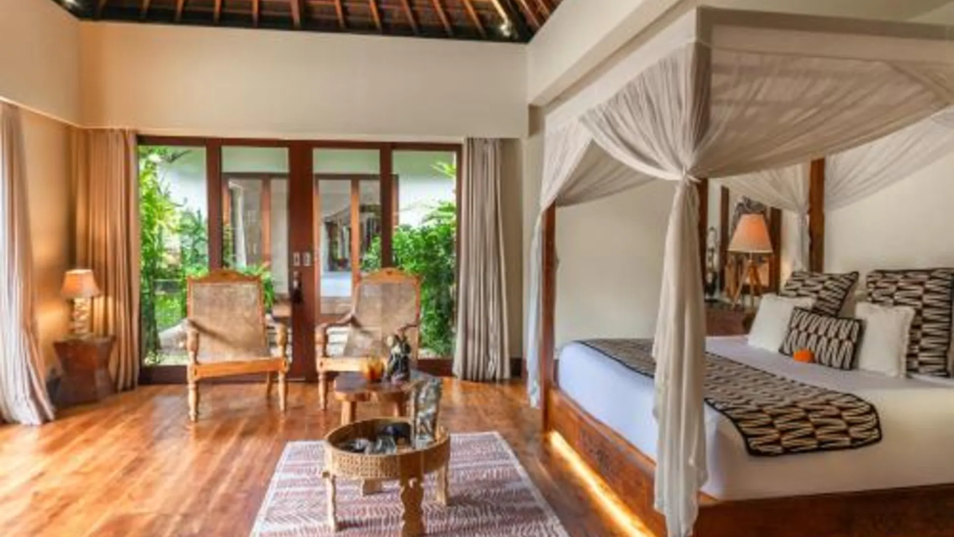 발리 나티 빌라 3성급 호텔 스위트룸