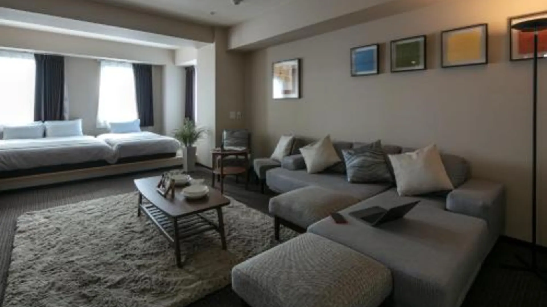 교토 랜더 레지덴셜 호텔 교토 스위트 4성급 호텔 스위트룸