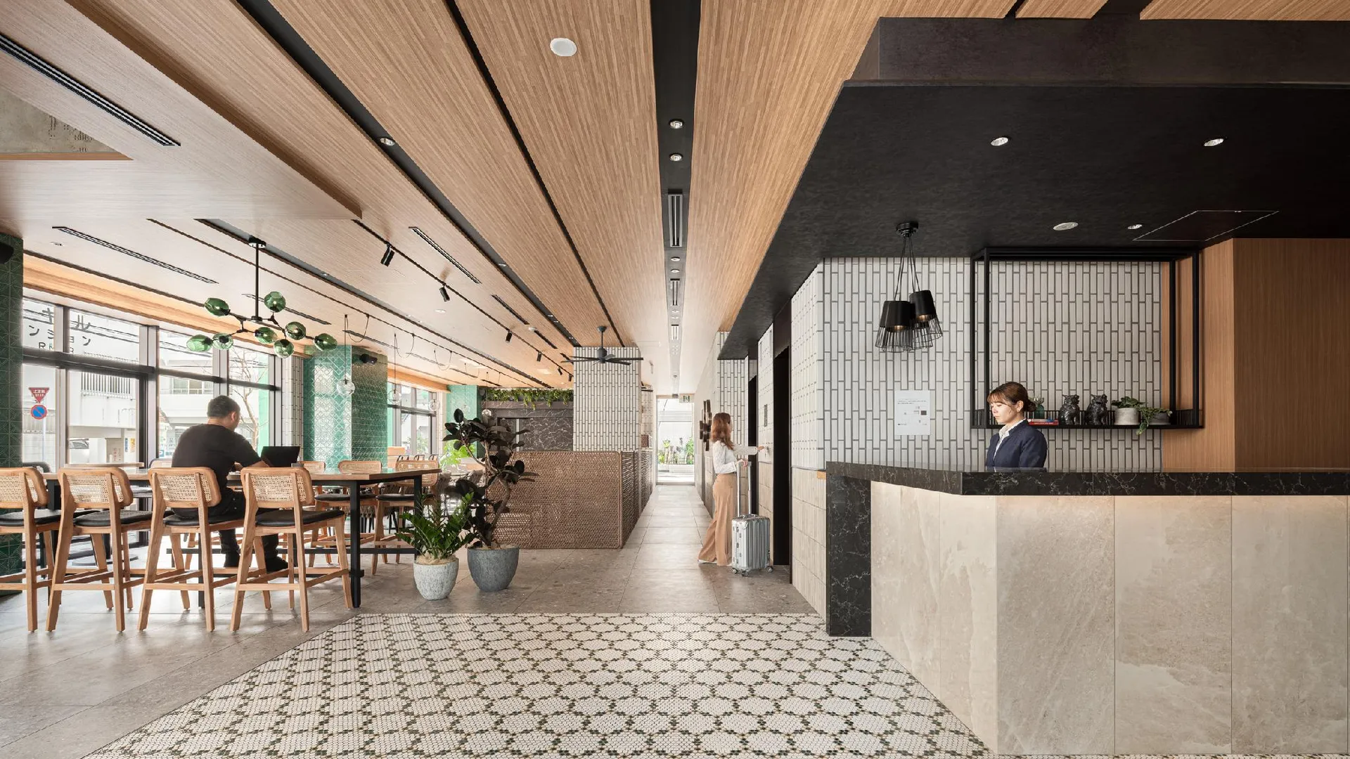 오키나와 본섬 네스트 호텔 나하 니시 4성급 호텔 외관